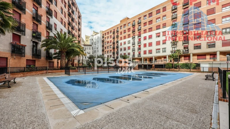 Piso en alquiler en Delicias