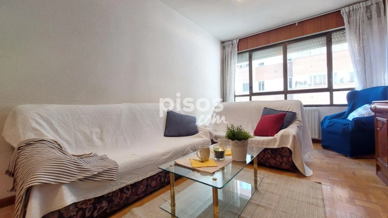 Piso en venta en Calle de Dionisio Ridruejo, 2, El Calaverón-Los Pajaritos (Soria Capital) de 173.000 €