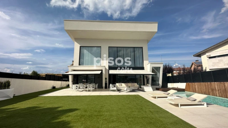 Casa en venta en Urb. Camaretas, Golmayo
