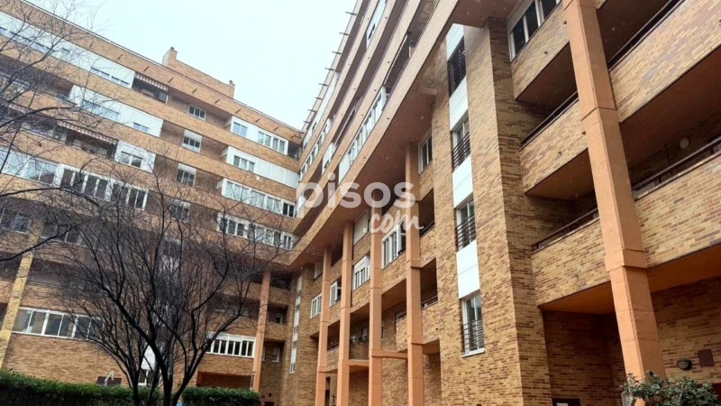 Piso en alquiler en Calle de Sofía, cerca de Calle de Estocolmo