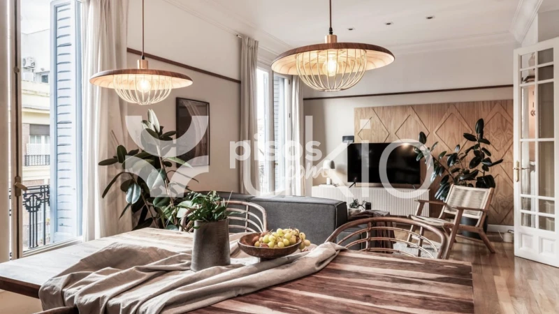 Piso en alquiler en Calle de Nicasio Gallego