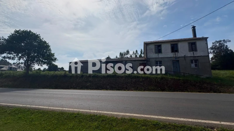 Terreno en venta en Calle Viaño Pequeno, Número 0