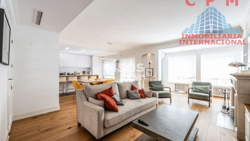 Piso en alquiler en Cuatro Caminos