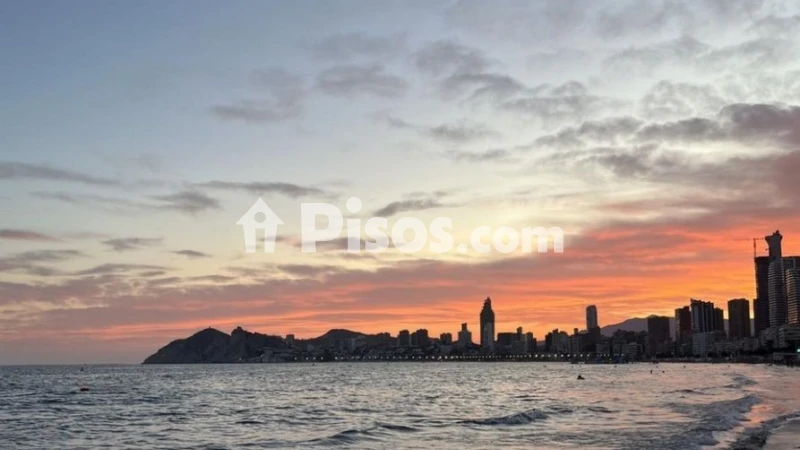 Pis – Benidorm, Racó de l'Oix, la Marina Baixa