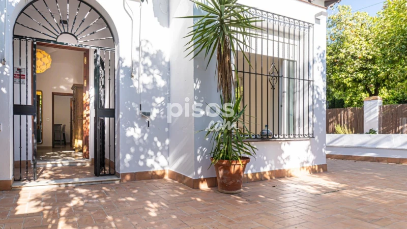 Casa en alquiler en Bami - Pineda, Heliópolis (Distrito Bellavista-La Palmera. Sevilla Capital) de 3.600 €<span>/mes</span>