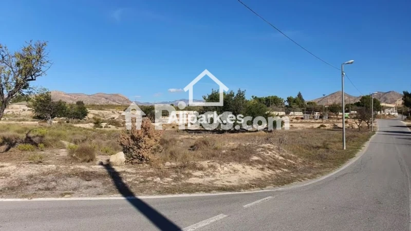 Terreno en venta en El Rebolledo