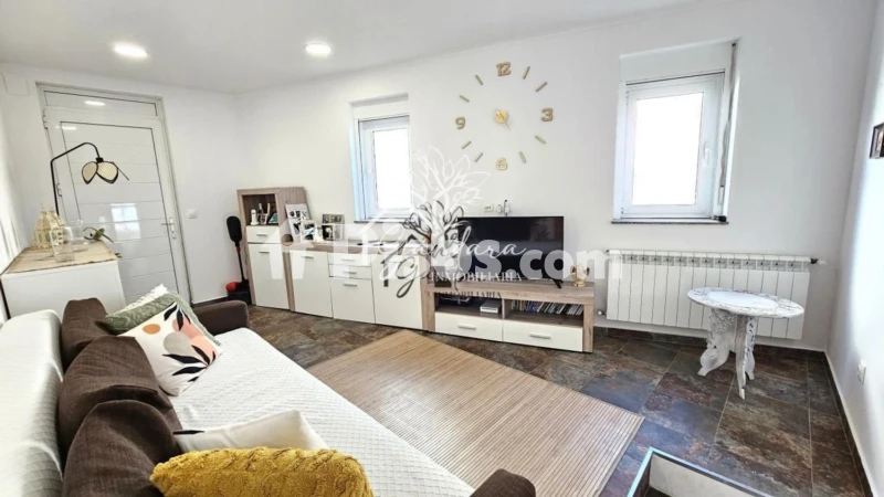 Casa – Narón, Domirón, O Colmeote