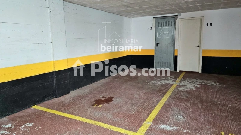 Garaje en venta en Ribeira
