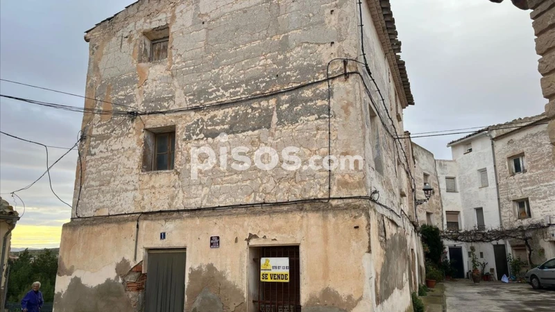 Casa adosada en venta en Calle Alta, Azaila