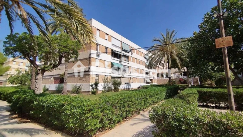 Casa en venta en Calle del Pintor Antonio Amorós