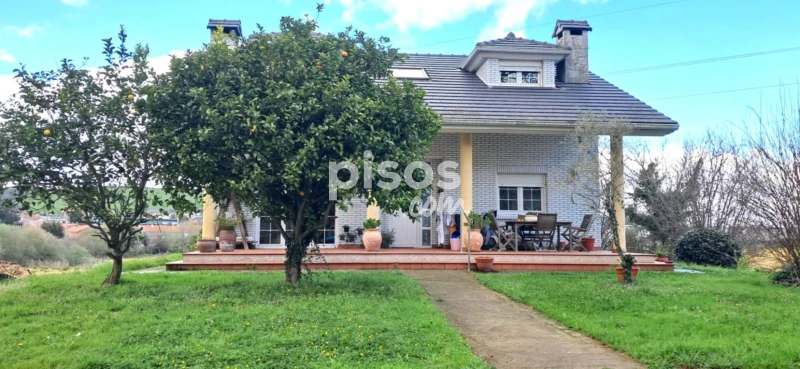 Casa en venta en Calle Astillero-Diseminado, El Astillero de 450.000 €