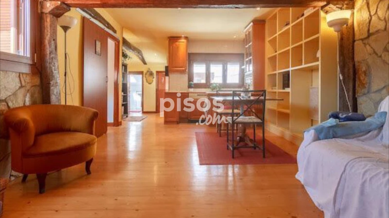 Ático en venta en Calle Somera, Casco Viejo - Zazpi Kaleak (Distrito Ibaiondo. Bilbao) de 159.000 €