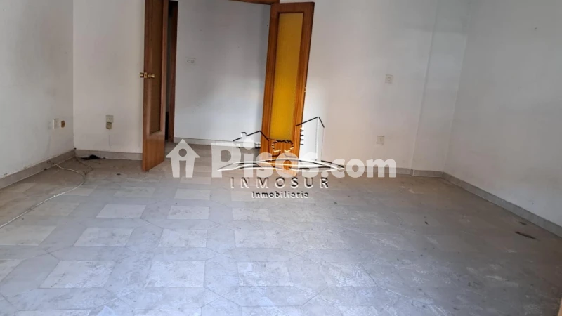 Piso en venta en Calle de San Francisco, cerca de Calle de la Mediabarba - Vista 3