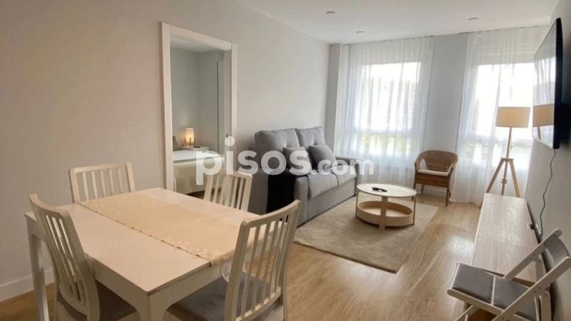 Piso en alquiler en Hospitales, Ermitagaña-Mendebaldea-Etxabakoitz (Pamplona - Iruña) de 1.800 €<span>/mes</span>