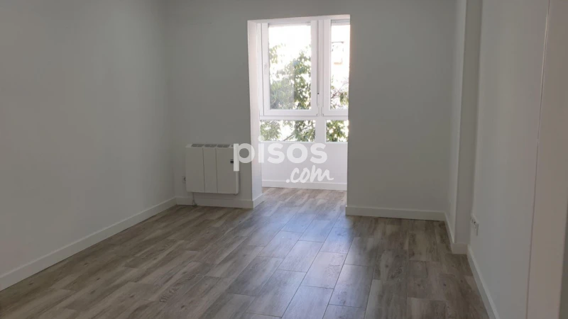 Piso en alquiler en Calle de La Bañeza