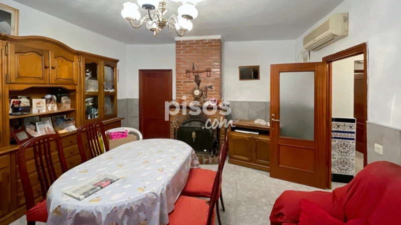 Casa adosada en venta en Zona de La Estación-Cruz Roja, Zona de la Estación-Cruz Roja (Illescas) de 202.000 €