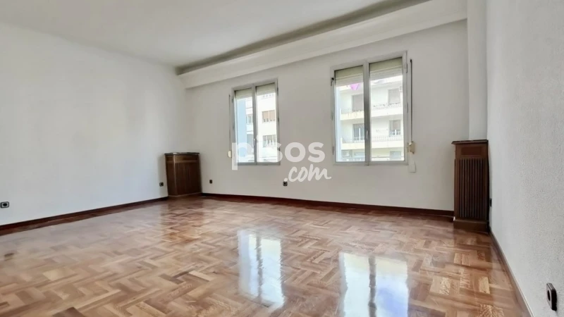 Piso en alquiler en Calle de Menorca