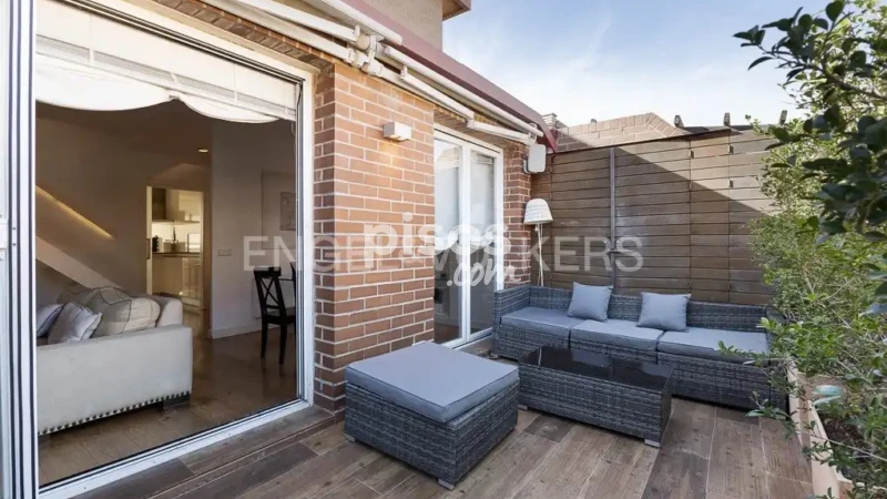 Ático en alquiler en Mestalla