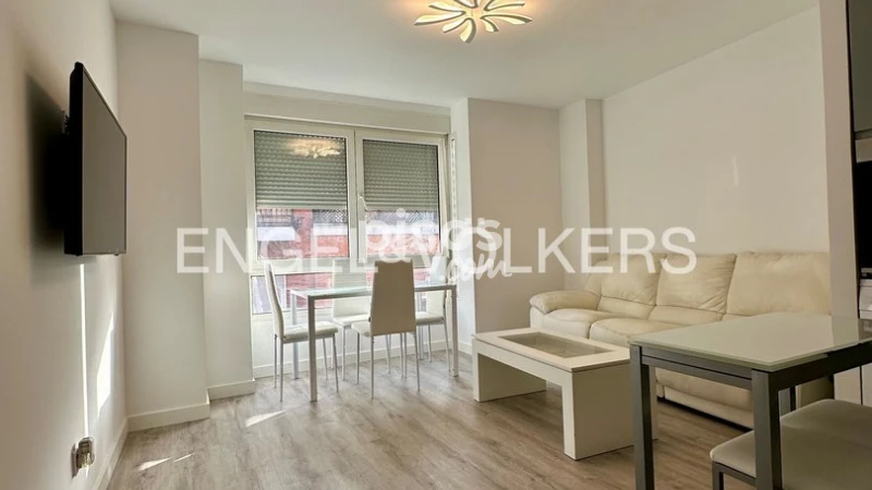 Piso en alquiler en Calle de las Cuevas