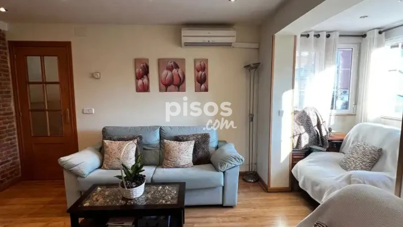 Piso en alquiler en Calle de Ramón Gómez de la Serna, cerca de Calle de Angelita Camarero