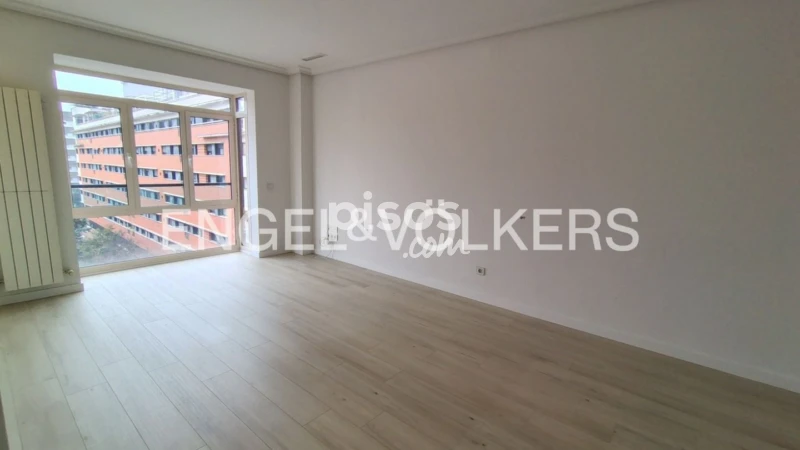 Piso en alquiler en Calle del Hierro