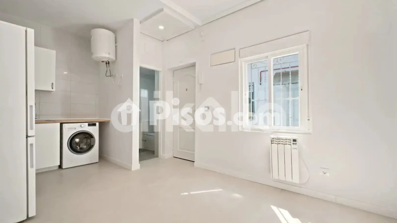 Fotografía del inmueble reportado: 900 €/mes — Madrid, Madrid