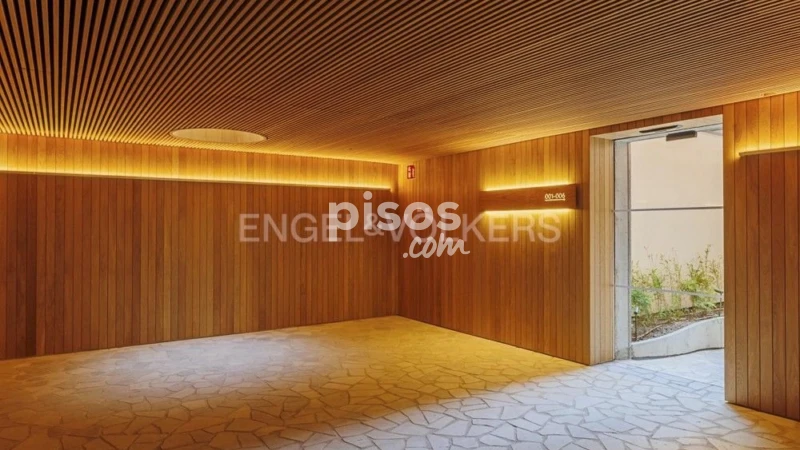 Piso en alquiler en Calle de Javier Ferrero