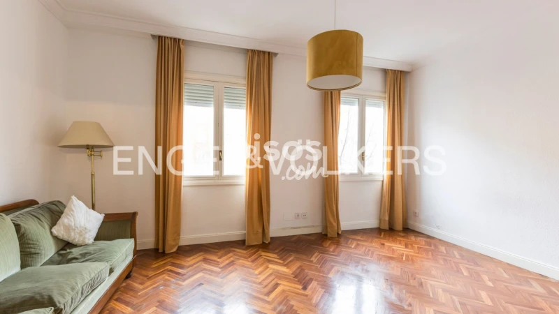 Apartamento en alquiler en Calle del Príncipe de Vergara, cerca de Calle Colombia