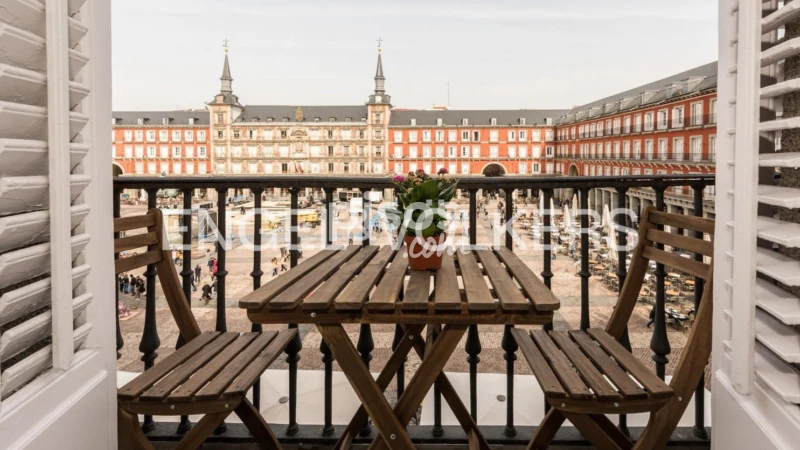 Apartamento en alquiler en Sol