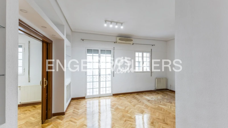 Piso en alquiler en Argüelles