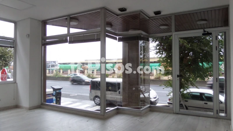 Local comercial en venta en Avenida del Ejército, 10