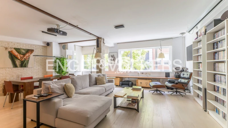 Apartamento en alquiler en Calle de Ponzano, cerca de Calle de Bretón de los Herreros