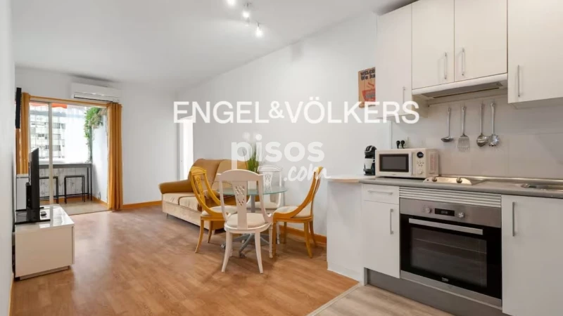 Apartamento en alquiler en Avenida del General Perón