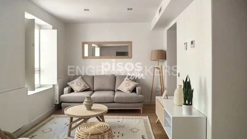 Apartamento en alquiler en Calle Corredera Baja de San Pablo