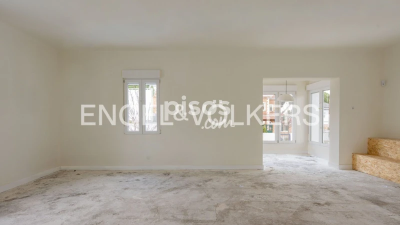 Casa en alquiler en Avenida de la Victoria, cerca de Calle de Calvo Sotelo