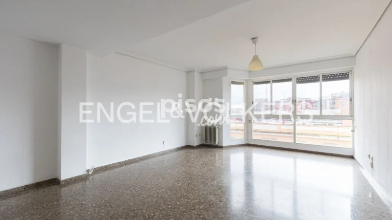 Piso en alquiler en Les Tendetes