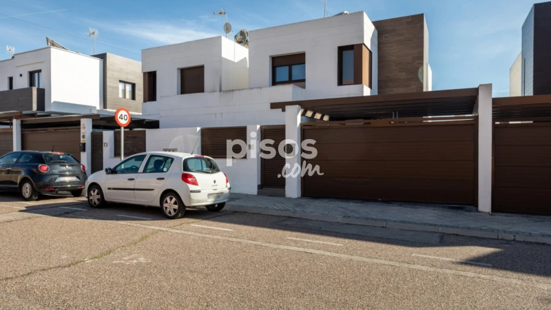 Casa pareada en venta en Zona Bulevar, Zona Bulevar (Arroyomolinos) de 479.900 €