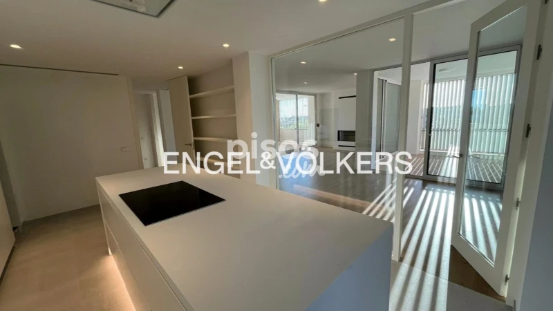 Ático en alquiler en Ciudad Expo, Ciudad Expo (Mairena del Aljarafe) de 2.500 €<span>/mes</span>