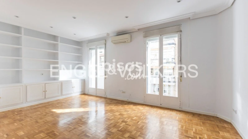 Piso en alquiler en Calle de Alonso Cano, cerca de Calle de Espronceda