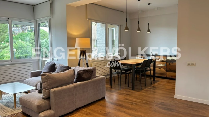 Apartamento en alquiler en Sant Gervasi-La Bonanova, Sant Gervasi-La Bonanova (Distrito Sarrià-Sant Gervasi. Barcelona Capital) de 2.690 €<span>/mes</span>