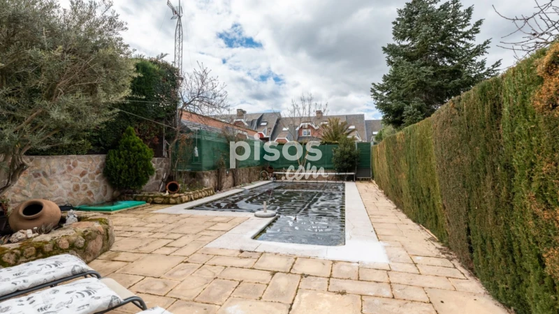 Casa adosada en venta en Calle de Sierra Morena, Zona de las Cárcavas-Arroyo del Bosque (Arroyomolinos) de 479.900 €