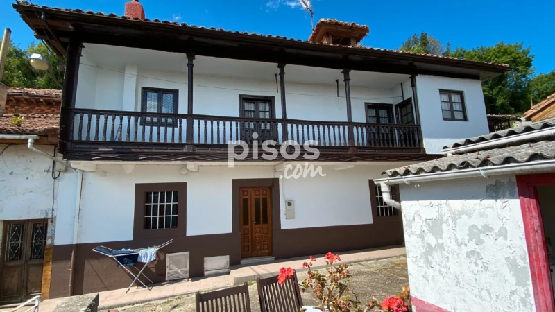 Casa en venta en Calle Camín de Figares, Número 196, Figares (Sariego) de 155.000 €