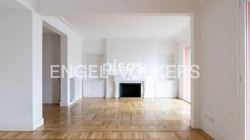 Apartamento en alquiler en Calle Marceliano Santa María