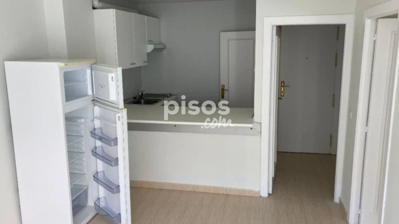 Piso en alquiler en Valdezarza