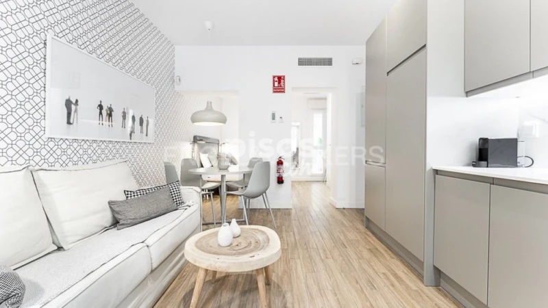 Apartamento en alquiler en Calle de Ponzano, cerca de Calle de Ríos Rosas