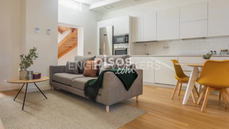 Apartamento en alquiler en Calle Corredera Baja de San Pablo