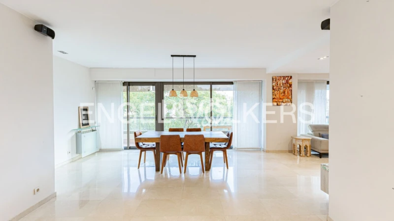 Piso en alquiler en Les Corts