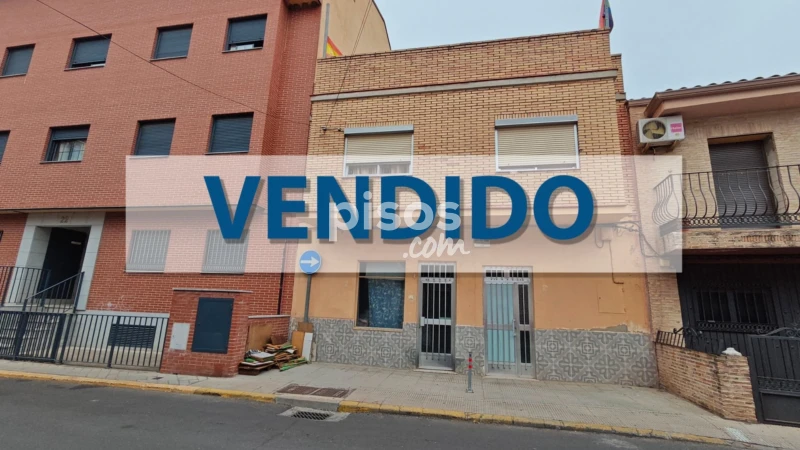 Casa en venta en Calle de San Dámaso, 20, Patrocinio de San José-Talavera la Nueva-Gamonal (Talavera de la Reina) de 69.900 €