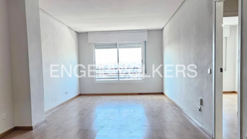 Piso en alquiler en Paseo del Rey