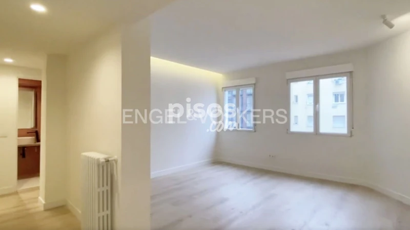 Piso en alquiler en Calle de Blasco de Garay, cerca de Calle de Cea Bermúdez